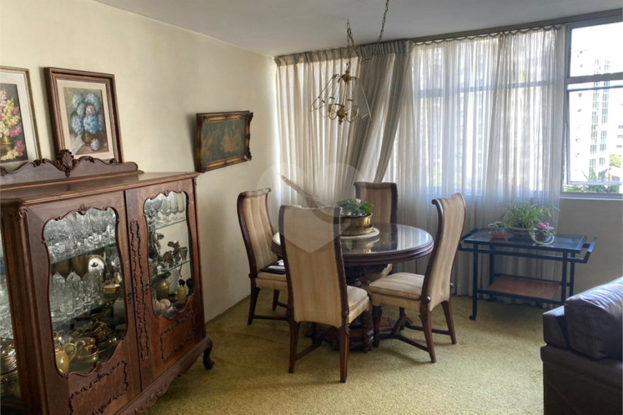 Apartamento à venda com 3 quartos, sendo 1 suíte, em Jardim Europa, São Paulo, SP