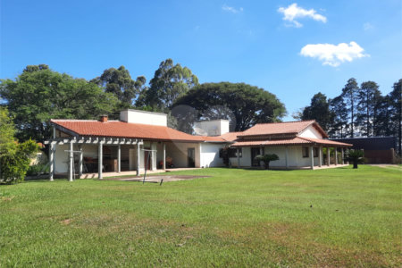Casa à venda com 3 quartos, sendo 1 suíte,  em Distrito Industrial do Lageado, Salto, SP