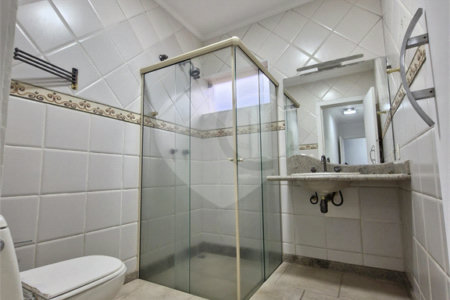 Casa à venda ou para alugar com 5 quartos, sendo 4 suítes,  em Santa Rosa, Vinhedo, SP