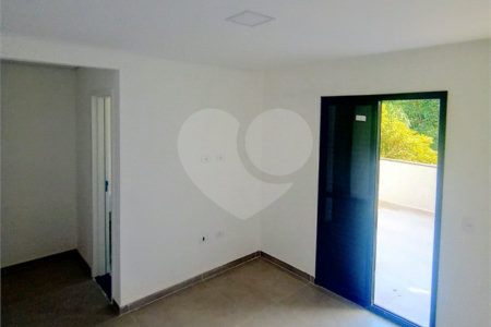 Apartamento à venda com 3 quartos, sendo 1 suíte, em Vila Eldízia, Santo André, SP