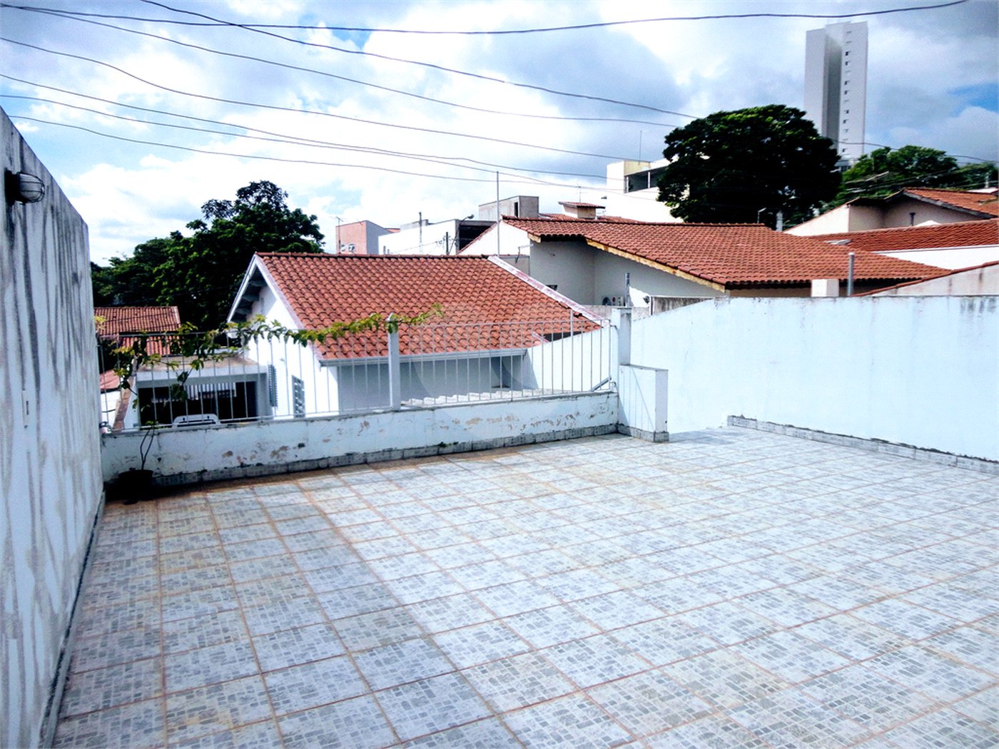Casa à venda com 3 quartos em Vila Clayton, Valinhos, SP