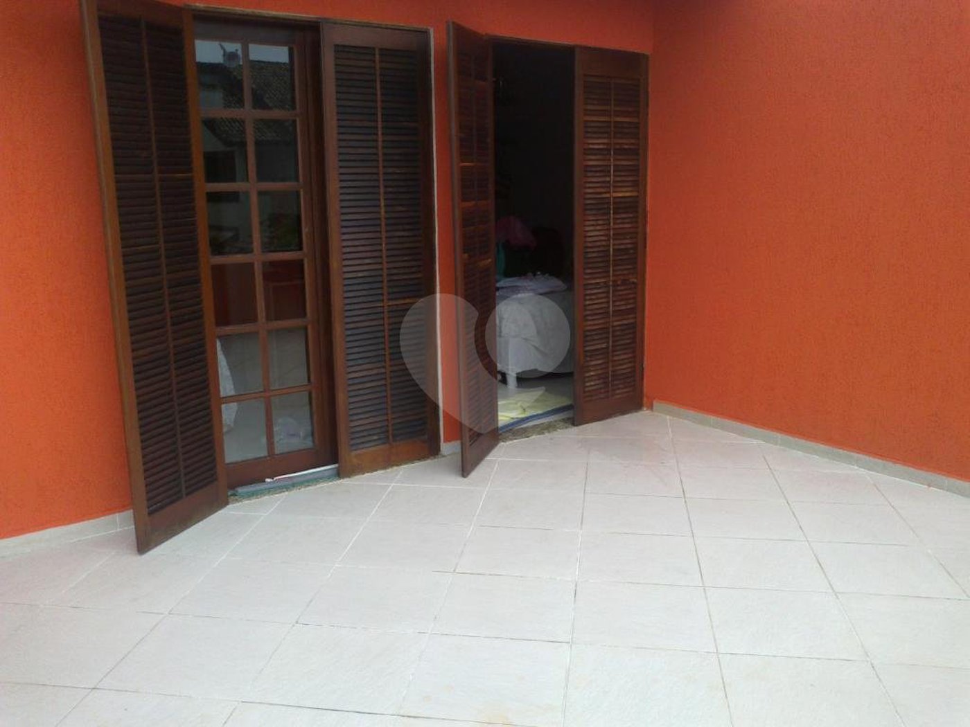 Sobrado à venda com 5 suítes em Enseada, Bertioga, SP