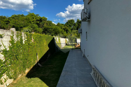 Chácara à venda com 6 quartos, sendo 1 suíte, em Jardim Estância Brasil, Atibaia, SP