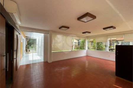 Casa à venda com 4 suítes no condomínio Miollo da Granja, Cotia - SP