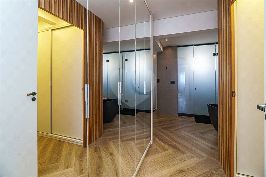 Apartamento à venda com 3 suítes em Brooklin, São Paulo, SP