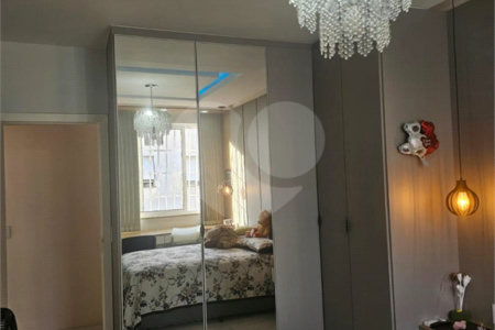 Apartamento à venda com 3 quartos, sendo 1 suíte, em Copacabana, Rio de Janeiro, RJ