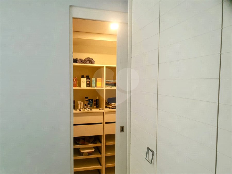 Apartamento à venda com 3 quartos, sendo 1 suíte, em Humaitá, Rio de Janeiro, RJ