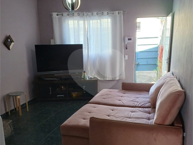 Sobrado à venda com 2 quartos em Tremembé, São Paulo, SP