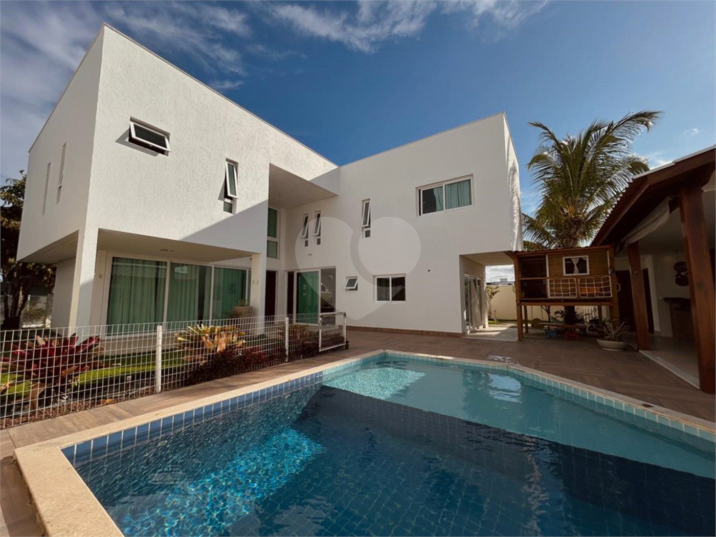 Casa à venda com 5 quartos, sendo 1 suíte, em Orla Norte, Porto Seguro, BA