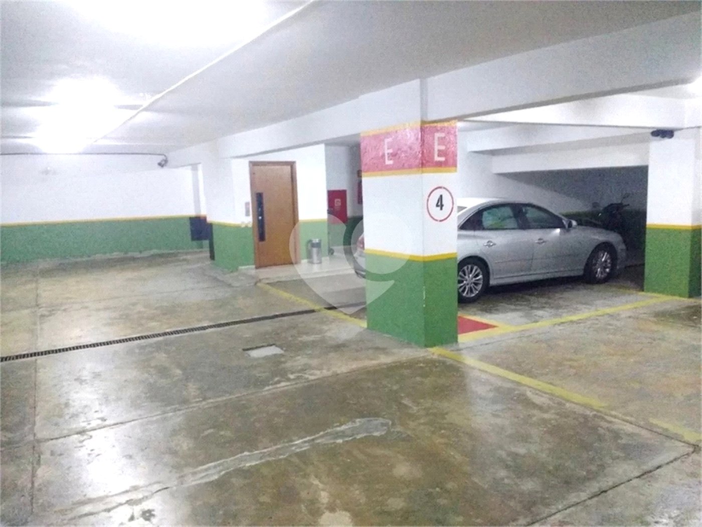 Apartamento à venda com 3 suítes em Aclimação, São Paulo, SP