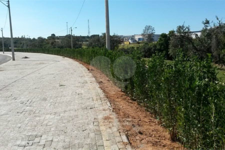 Casa à venda com 4 suítes no condomínio Jardins D'icaraí, Salto - SP