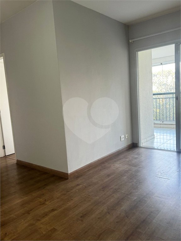 Apartamento para alugar com 3 quartos, sendo 1 suíte, em Parque Reboucas, São Paulo, SP