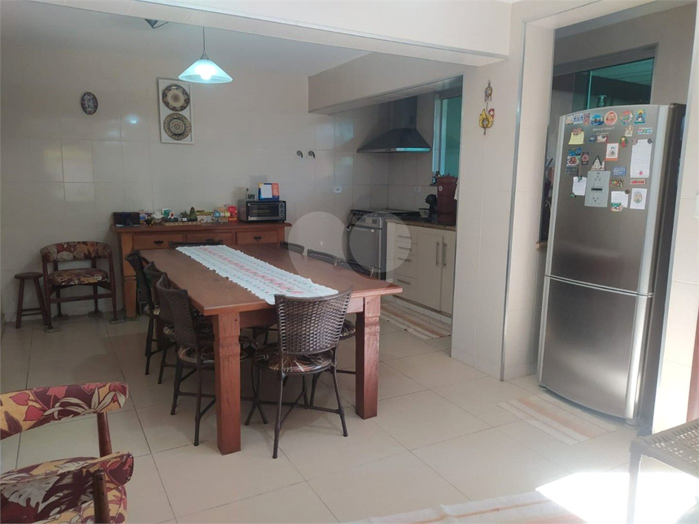 Casa à venda ou para alugar com 3 quartos, sendo 1 suíte, em Estação, São Roque, SP