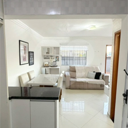 Casa de Vila à venda com 4 quartos, sendo 2 suítes, em Vila Dalila, São Paulo, SP