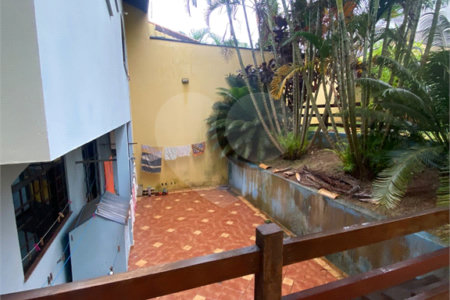 Sobrado à venda com 4 quartos, sendo 1 suíte,  em Vila Suissa, Mogi das Cruzes, SP