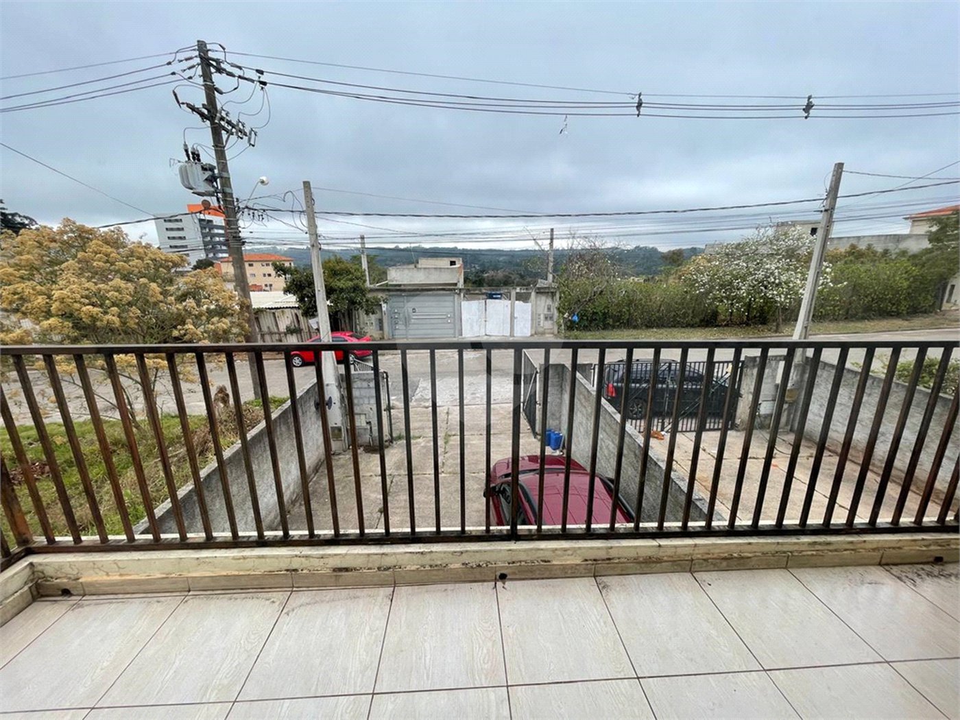 Sobrado à venda com 2 quartos, sendo 1 suíte, em Loteamento Jardim do Sol (mailasqui), São Roque, SP