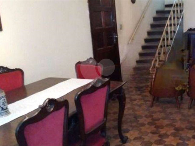 Sobrado à venda com 5 quartos, sendo 1 suíte,  em Santana, São Paulo, SP