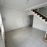 Casa à venda com 2 quartos no condomínio Carvalho Lagares, Poá - SP