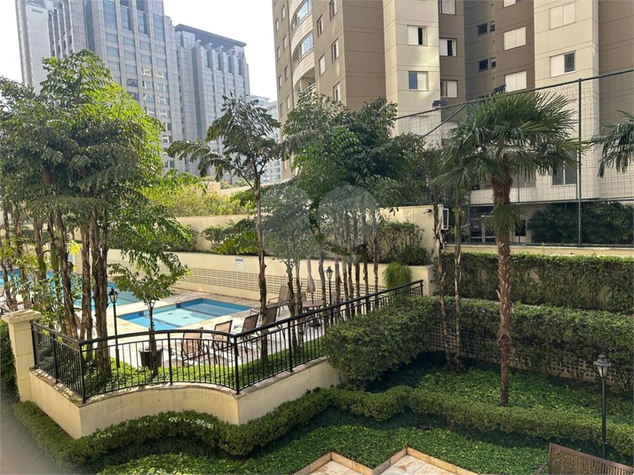 Apartamento à venda com 3 quartos, sendo 1 suíte, em Indianópolis, São Paulo, SP