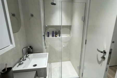Apartamento para alugar com 2 quartos, sendo 1 suíte,  em Indianópolis, São Paulo, SP