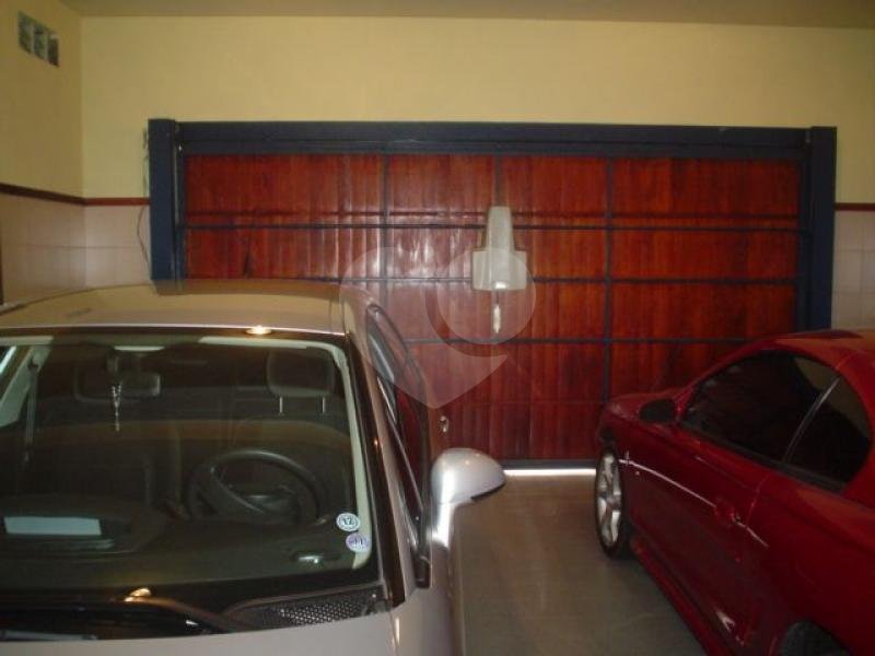Sobrado à venda com 4 quartos, sendo 3 suítes, em Jardim São Bento, São Paulo, SP