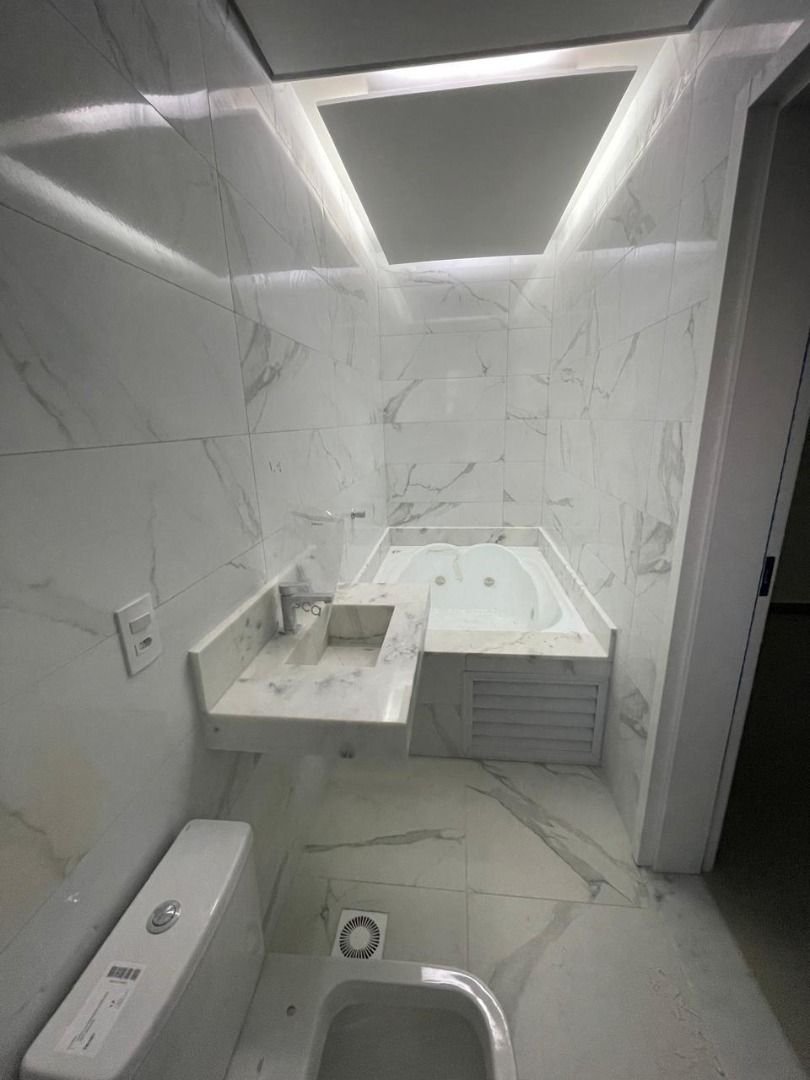 Casa com 4 dormitórios à venda, 234 m² por R$ 1.650.000,00 - Embaré - Santos/SP