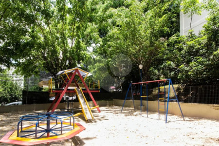 Cobertura à venda com 4 quartos, sendo 1 suíte, em Jardim Londrina, São Paulo, SP