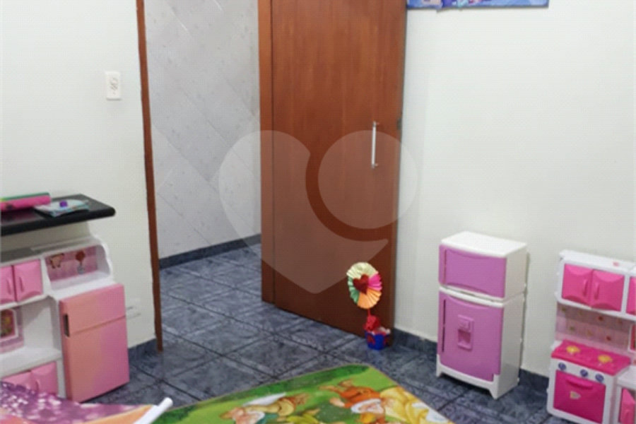 Sobrado à venda com 4 quartos, sendo 1 suíte,  em Parque Novo Mundo, São Paulo, SP