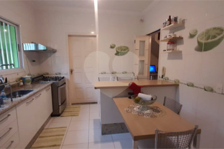 Casa à venda com 3 quartos, sendo 1 suíte,  em Vila Brasileira, Mogi das Cruzes, SP