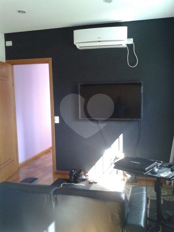 Casa à venda com 4 quartos, sendo 3 suítes, em Barra Funda, São Paulo, SP