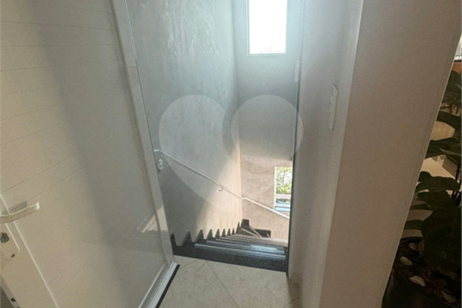 Sobrado à venda com 5 quartos, sendo 3 suítes, em Tucuruvi, São Paulo, SP