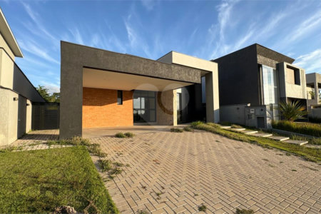 Casa à venda com 3 suítes no condomínio Alphaville Nova Esplanada 4, Votorantim - SP