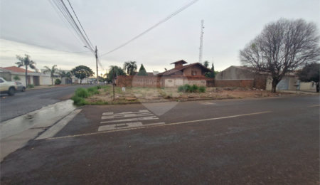 Terreno à venda no Centro, Três Lagoas, MS