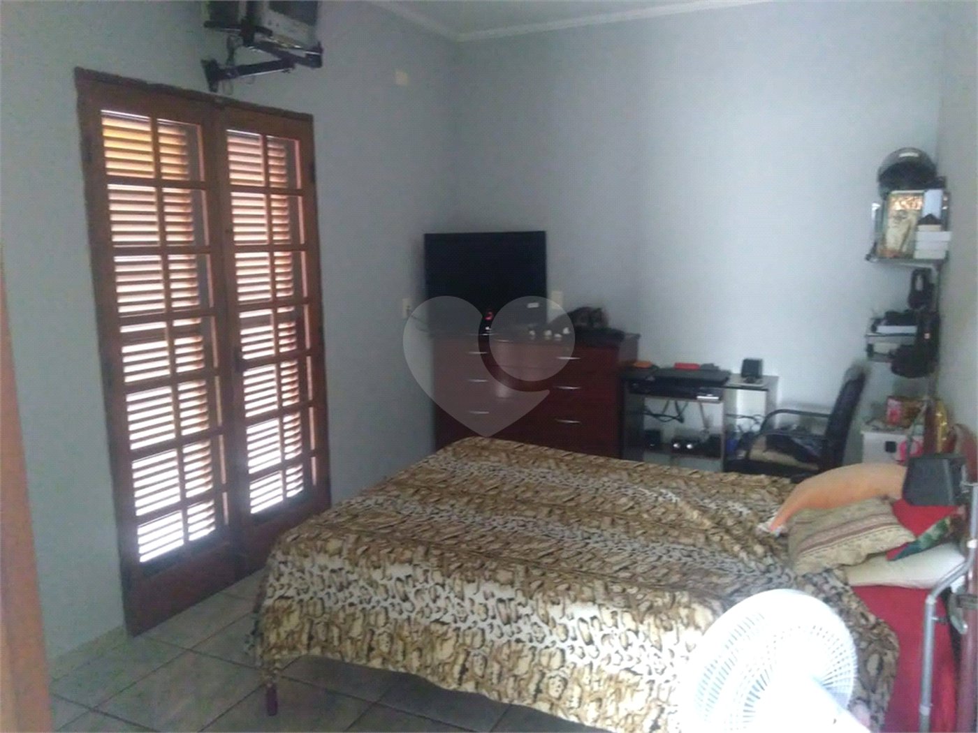 Sobrado à venda com 4 quartos, sendo 1 suíte,  em Jardim Pacaembu, Jundiaí, SP