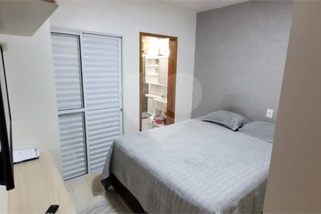 Sobrado à venda com 2 quartos, sendo 1 suíte, em Vila Mazzei, São Paulo, SP