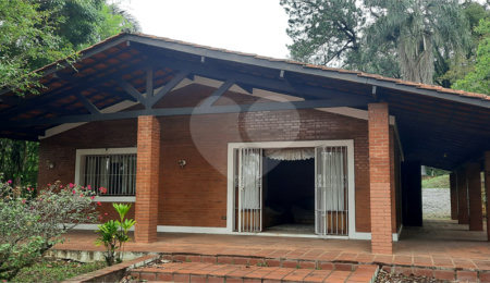 Casa à venda com 3 quartos, sendo 1 suíte,  em Serra da Cantareira, Mairiporã, SP