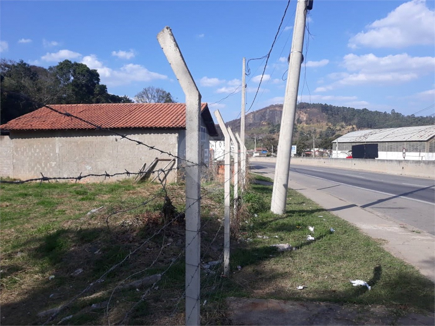 Terreno à venda em Vila Nova São Roque, São Roque, SP