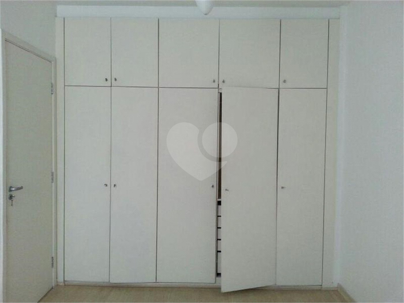 Apartamento à venda com 2 quartos em Real Parque, São Paulo, SP