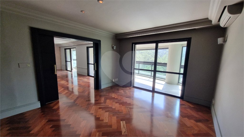 Apartamento para alugar com 6 quartos, sendo 4 suítes,  em Panamby, São Paulo, SP