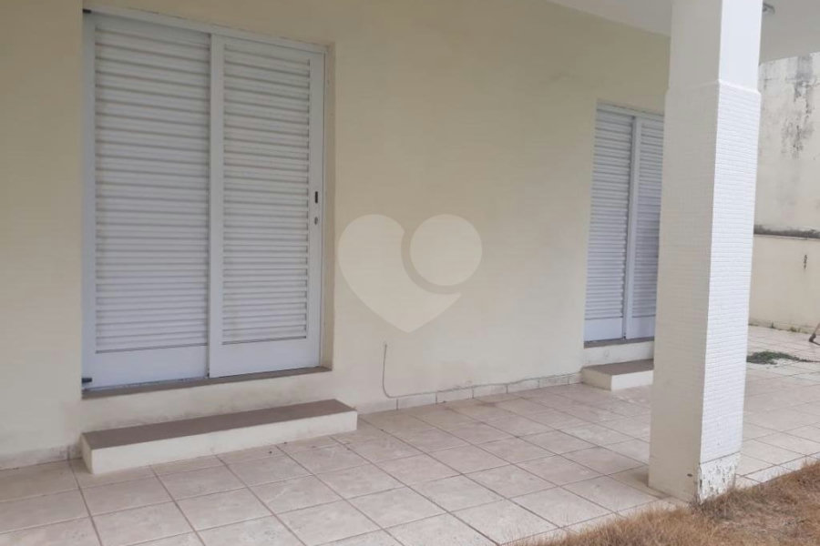 Casa à venda com 4 quartos, sendo 2 suítes, em Santana, São Paulo, SP