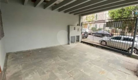 Sobrado à venda ou para alugar com 4 quartos, sendo 2 suítes,  em Santana, São Paulo, SP