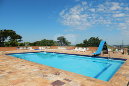Casa à venda com 3 suítes no condomínio Alpes de Vinhedo, Vinhedo - SP