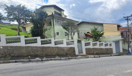 Casa à venda com 3 quartos no Centro, Mairiporã, SP