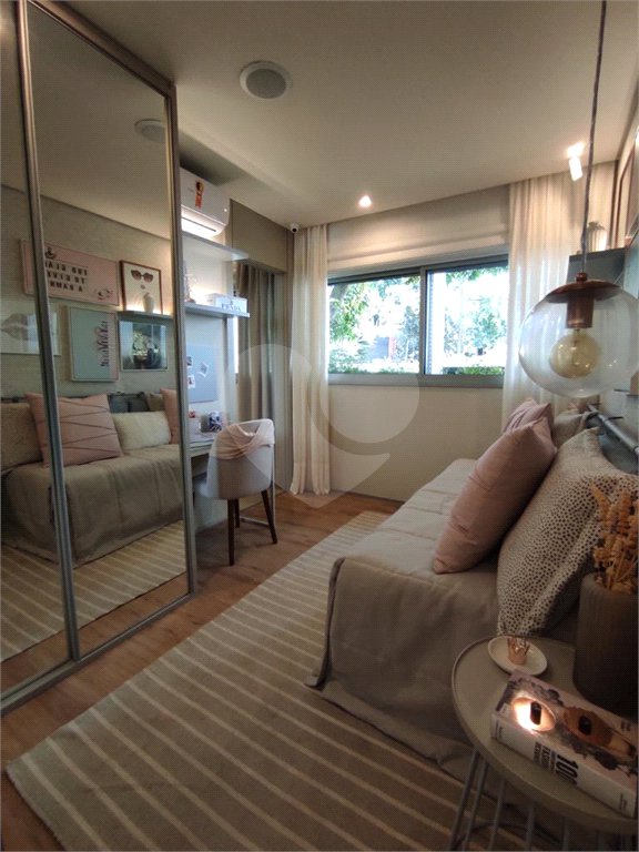 Apartamento à venda com 3 quartos, sendo 1 suíte, em Pinheiros, São Paulo, SP