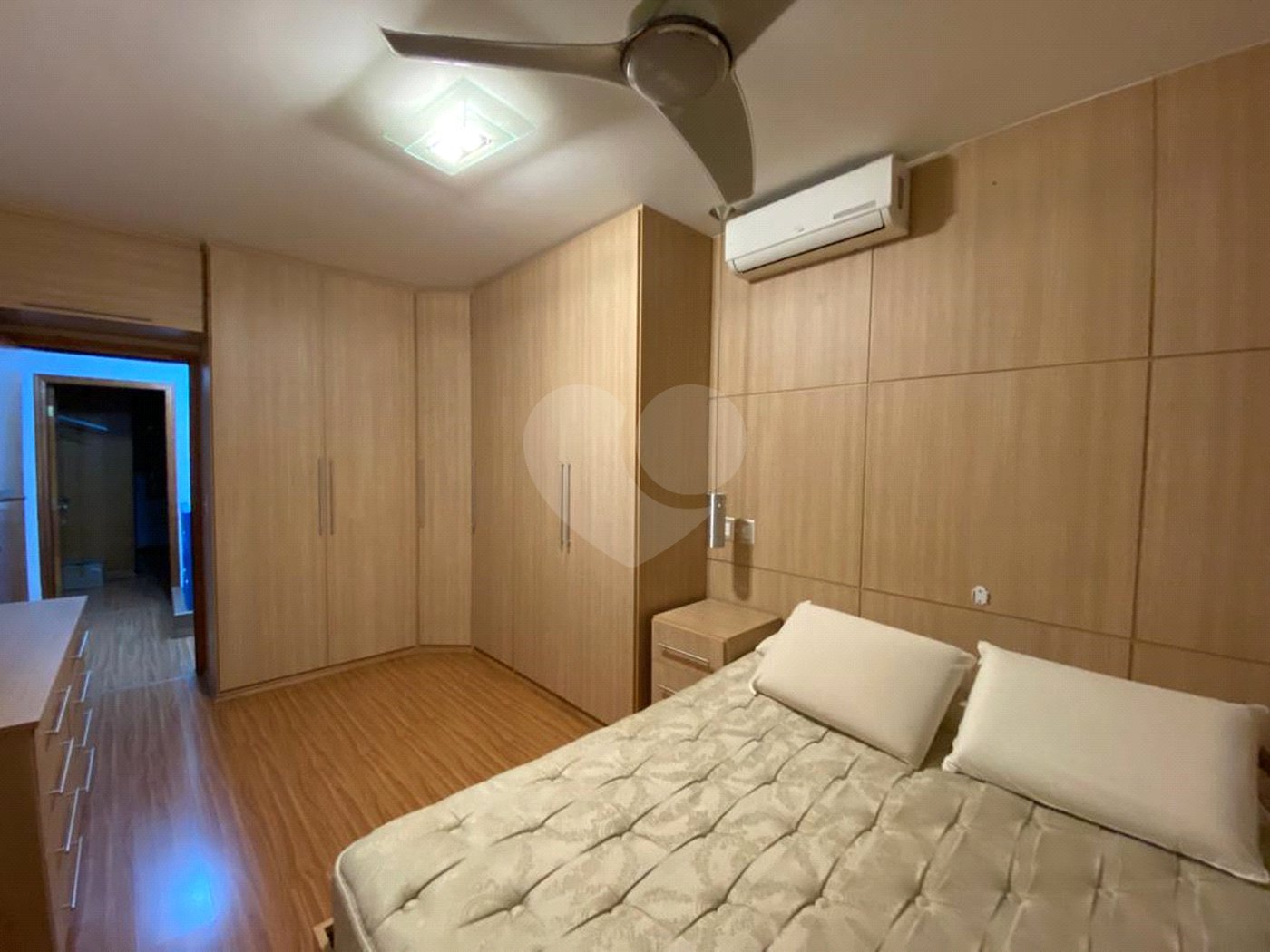 Casa à venda com 5 quartos, sendo 1 suíte,  no condomínio Casa, São Paulo - SP