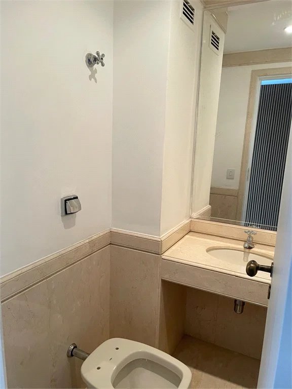 Apartamento à venda ou para alugar com 4 suítes em Vila Andrade, São Paulo, SP