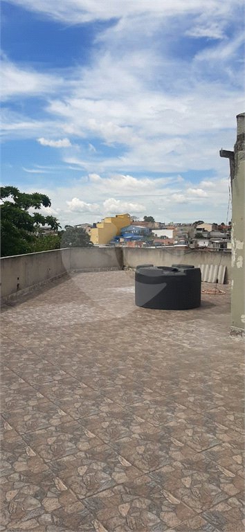 Sobrado à venda com 8 quartos em Jardim São Luís, São Paulo, SP
