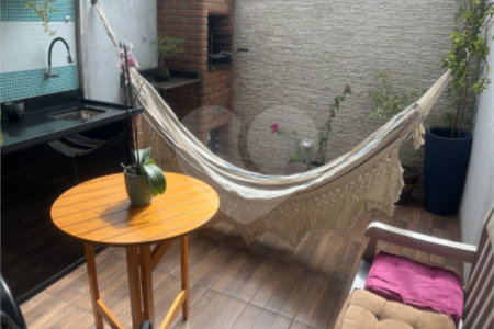 Sobrado à venda com 3 quartos, sendo 1 suíte,  em Vila Marari, São Paulo, SP