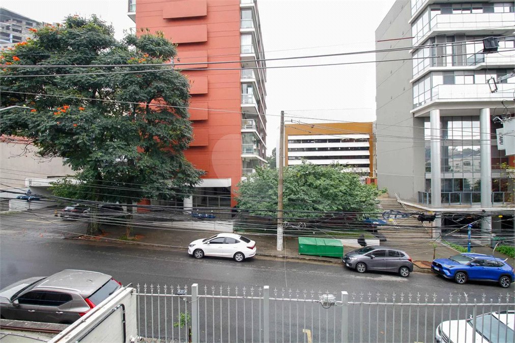 Apartamento à venda com 2 quartos, sendo 1 suíte, em Pinheiros, São Paulo, SP