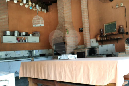 Chácara à venda com 2 quartos no Centro, Araçoiaba da Serra, SP